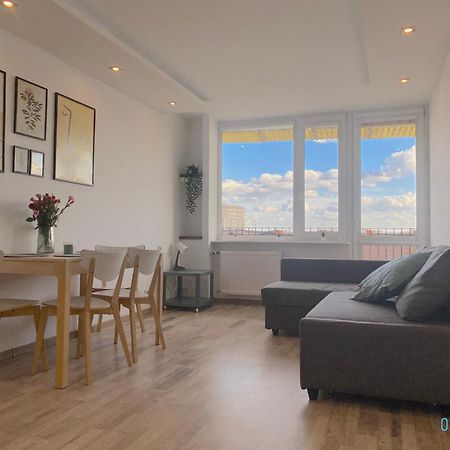 Wave Apartment With Amazing View- 2 Km To Baltic Sea Gdansk Luaran gambar